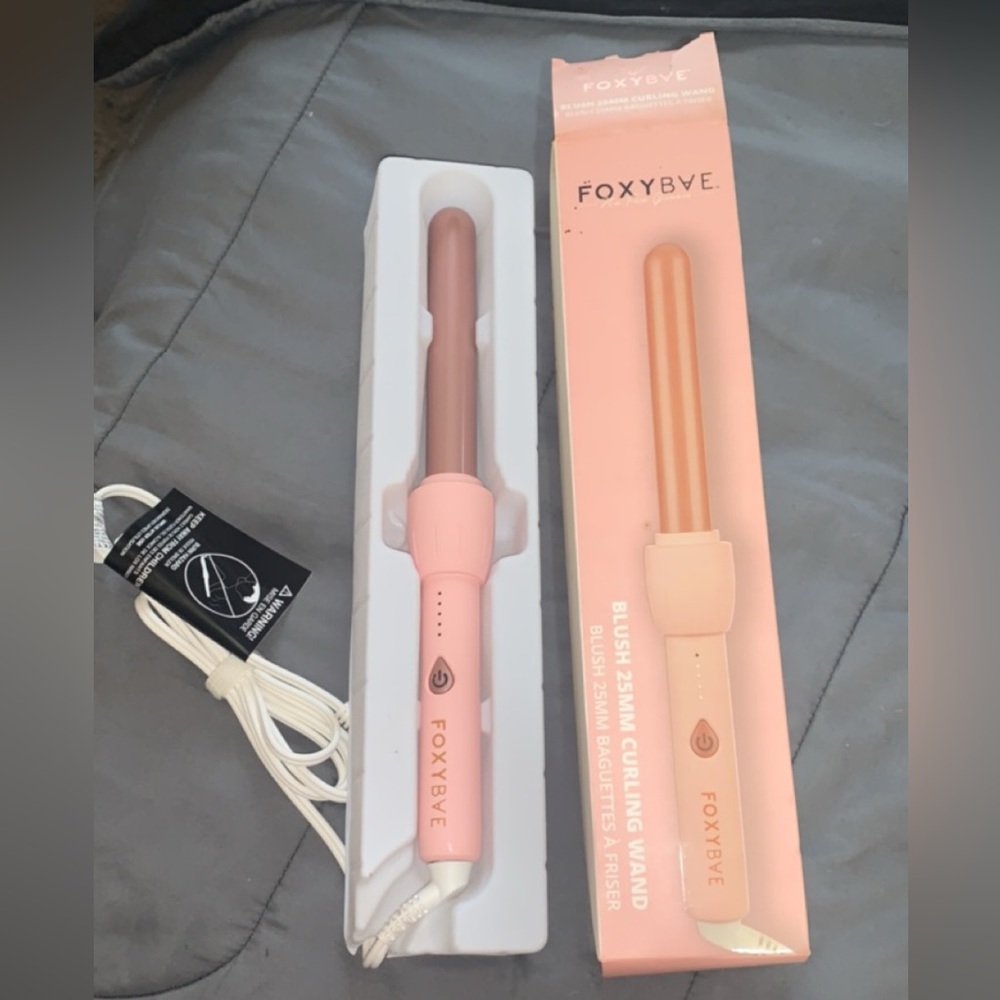 Foxybae blush 25mm curling wand